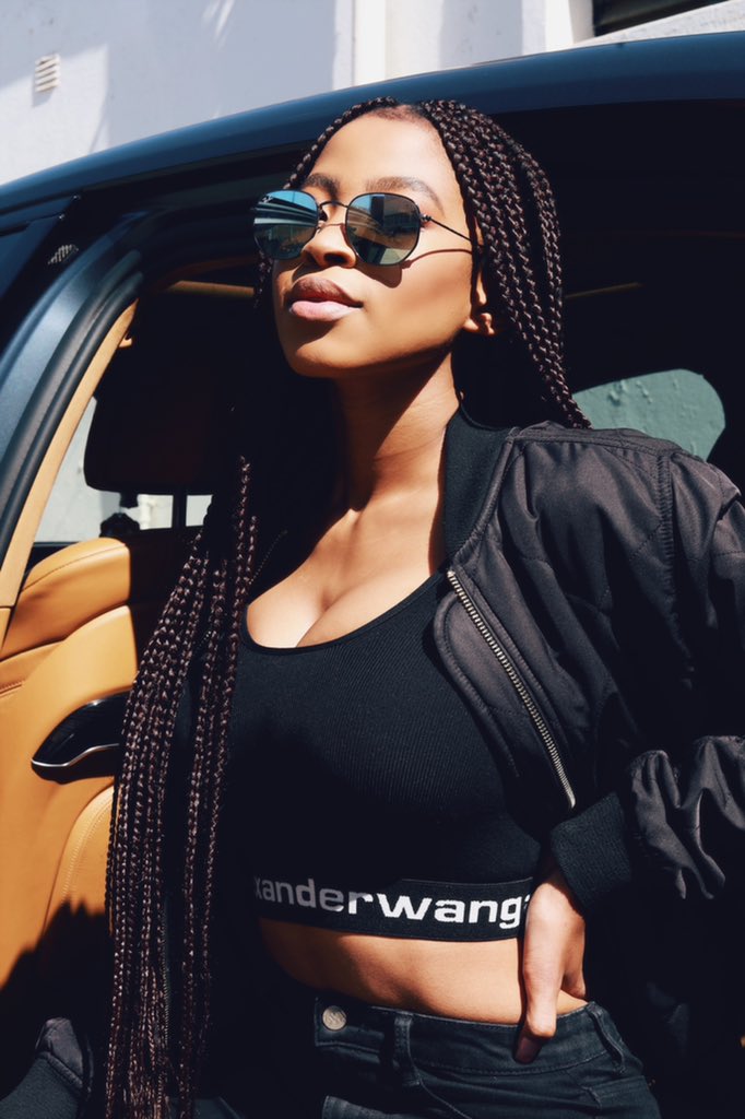 akaworldwide's tweet photo. #BHOVAMANIA 🐺💜 https://t.co/qZ7MzxUQsG