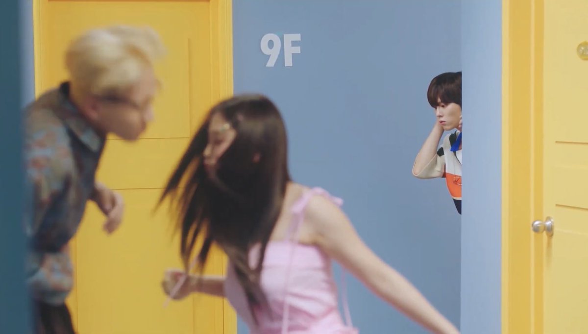 seulgiswheein's tweet image. dont u trigger her 
#FeelTheFunInSORROW
#애상으로_쿨한_여름 @RVsmtown