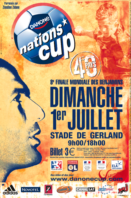 The Danone Nations Cup 2007 took once again place at the Gerland Stadium in Lyon, and South Africa 🇿🇦 won against France 🇫🇷.
What do you think about this poster? 🤩
#DNC2020 #PlayFootballChangeTheGame #Danone #OnePlanetOneHealth https://t.co/snHc14zDhK