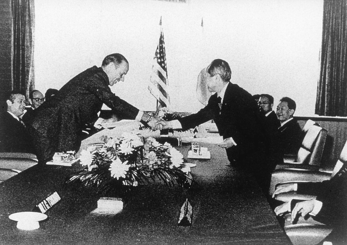 42/61The very year after the bombing, President Truman signed an order to create a team of experts. This team was to study the effects of radiation exposure in general and ARS in particular. It was called the Atomic Bomb Casualty Commission or ABCC.