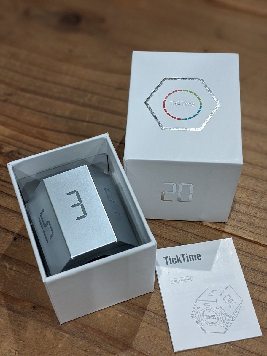 not_01001's tweet image. クラファンで出資したブツが到着！
ちょっと使ったけど、面白いなコレ。
後はもう少し安かったら良かったのだが（笑）
#Indiegogo #TickTime