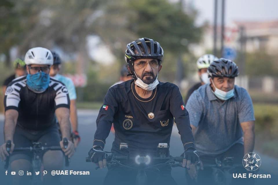 صاحب السمو الشيخ محمد بن راشد آل مكتوم يتجول بدراجة هوائية في مناطق مختلفة من إمارة دبي

His Highness Sheikh Mohammed Bin Rashid Al Maktoum tours Dubai on a bicycle. #atdistrictone