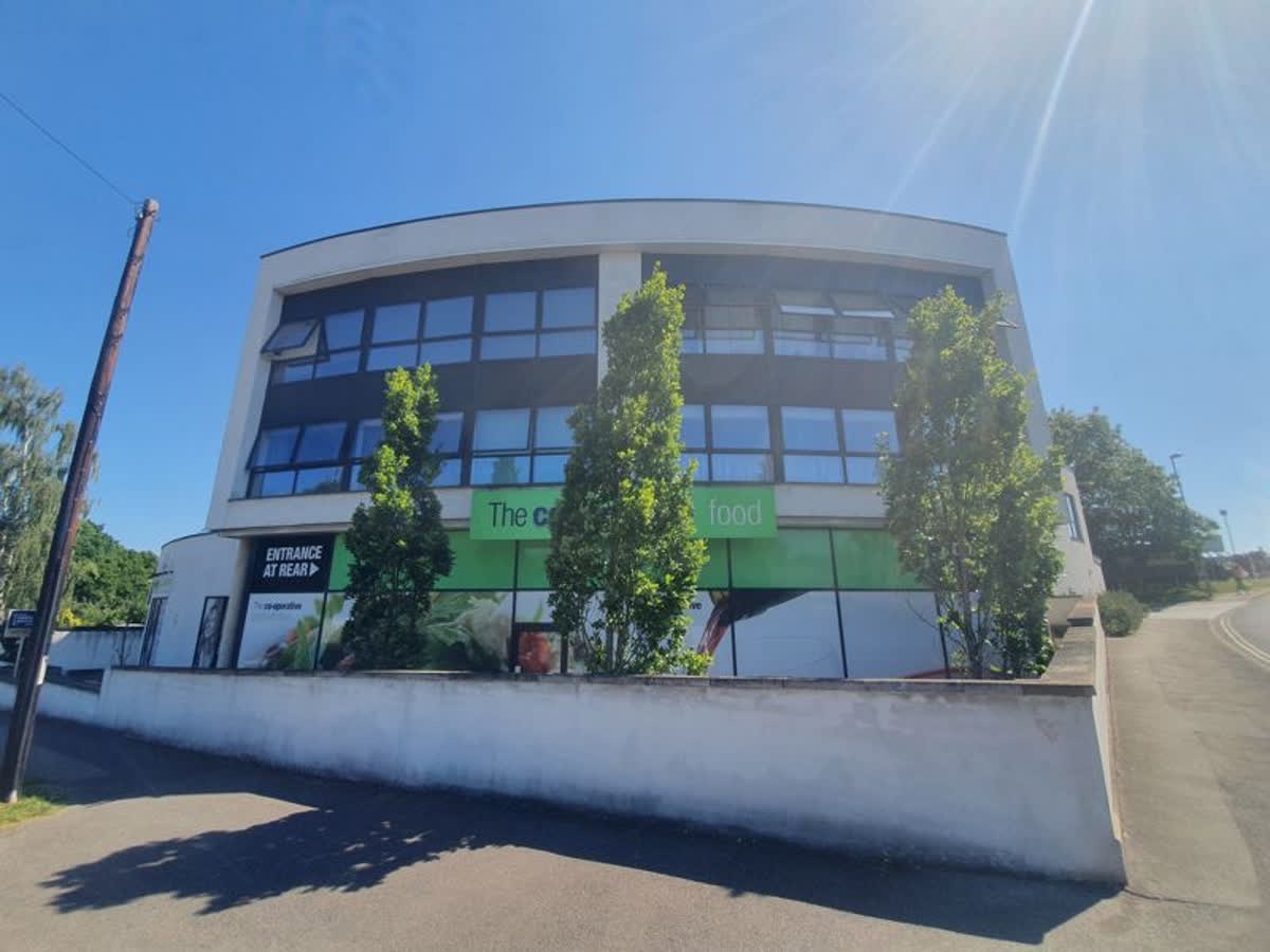 Foxes Sales & Lettings tweet media