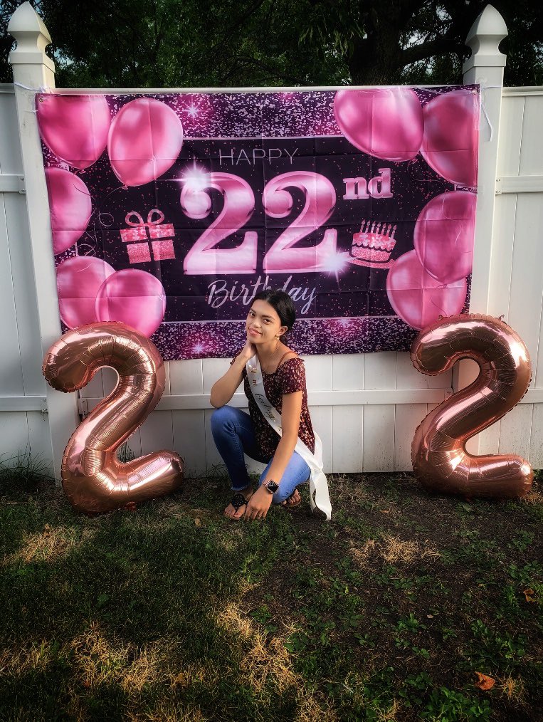 So I guess I turned 22 yesterday..! 🥳🍻🎂🍻#ImFeeling22 #August6 #HappyBirthday