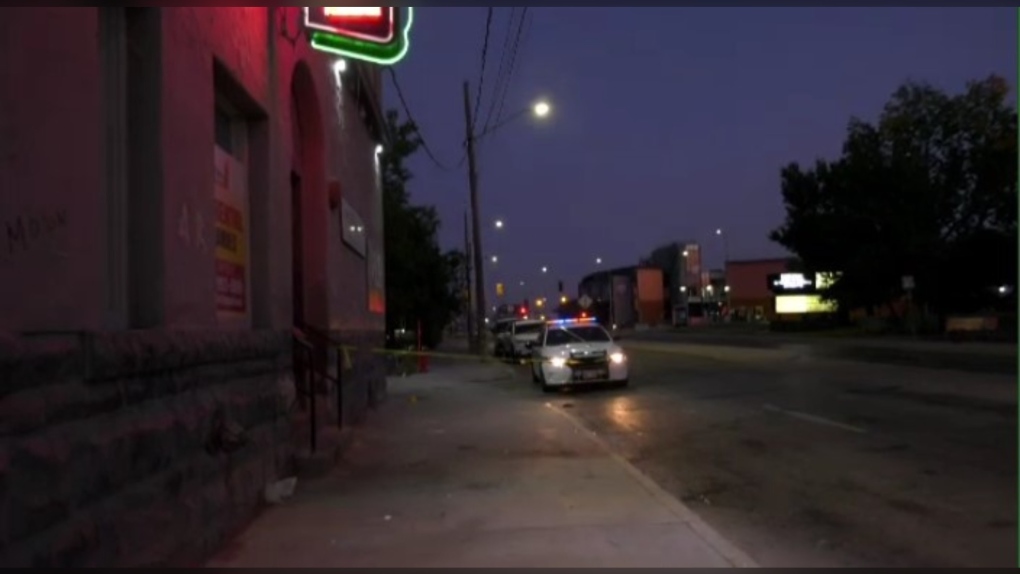 ctvwinnipeg's tweet photo. Police investigating serious assault near Winnipeg hotel: https://t.co/20qJB8BoI6 https://t.co/Y5mF8C5YrK