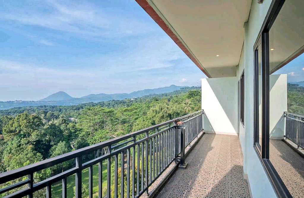 Rekomendasi penginapan murah fasilitas seperti Villa di RedDoorz Puncak Bogor Harganya mulai dari 150K ✨ 🌲A Thread🌲