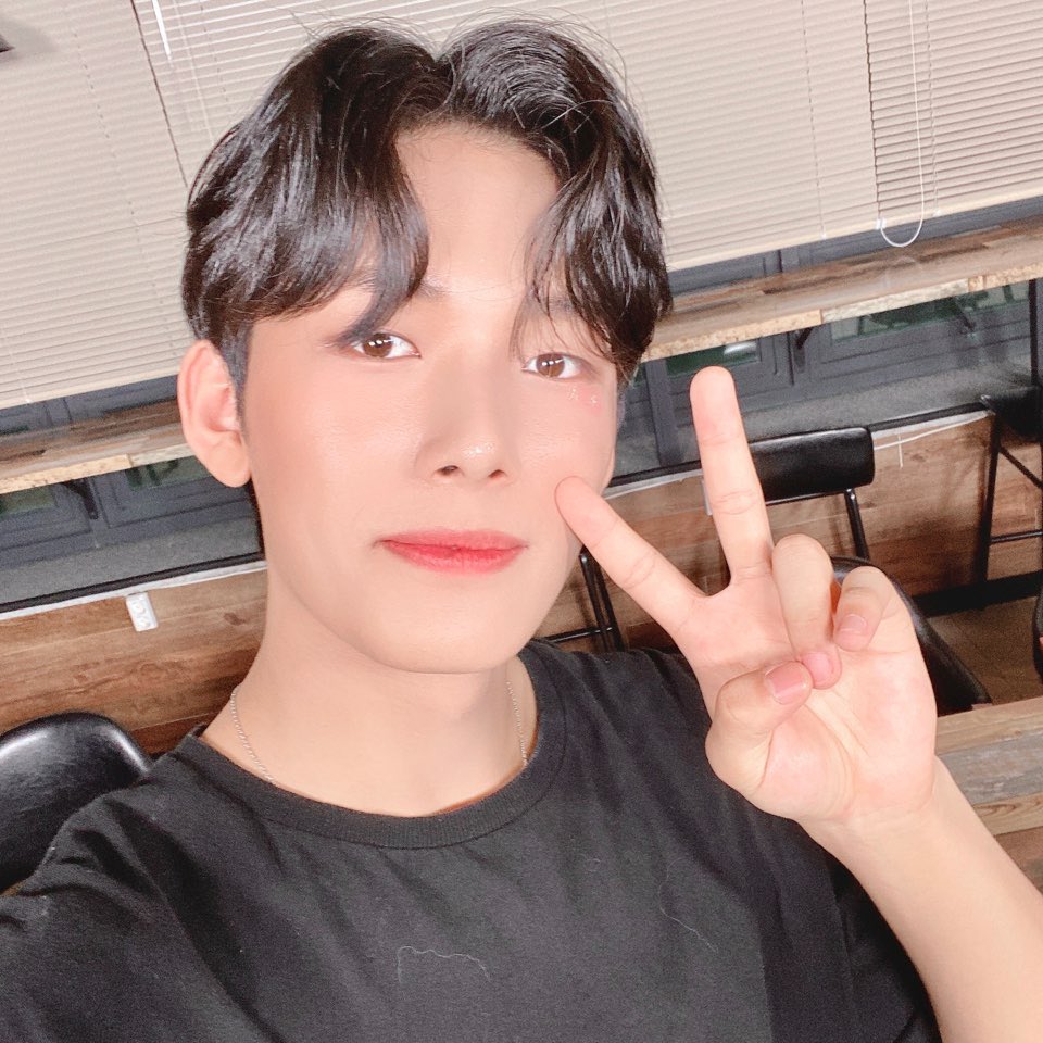 [#정택현]
오늘 예판팬싸도 즐거웠어욤
원더랜드 우리 또 볼 거죠??
항상 너무너무 감사드려요
그리고 ‘세어봐’도 많이 들어주세요오 !!😊

#원더나인 #1THE9
#JEONGTAEKHYEON
#GoodBye1THE9 #세어봐