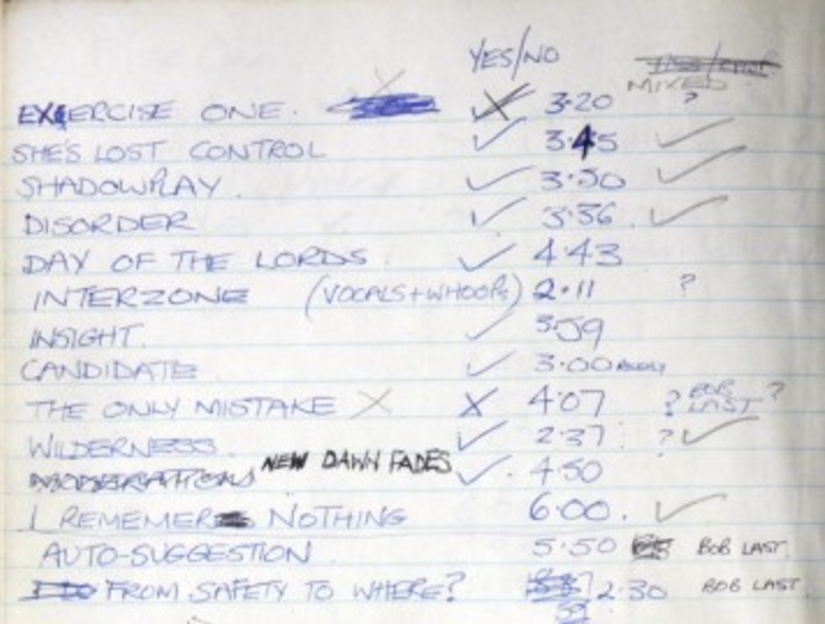 soundofyoungsco's tweet photo. Rob Gretton's note book showing which tracks from the Unknown Pleasures sessions were to be given to Fast Product.
Looks like The Only Mistake nearly made it.
#joydivision #ercom #fastproduct #robgretton #factoryrecords #unkownpleasures https://t.co/QjxWmZmqOF