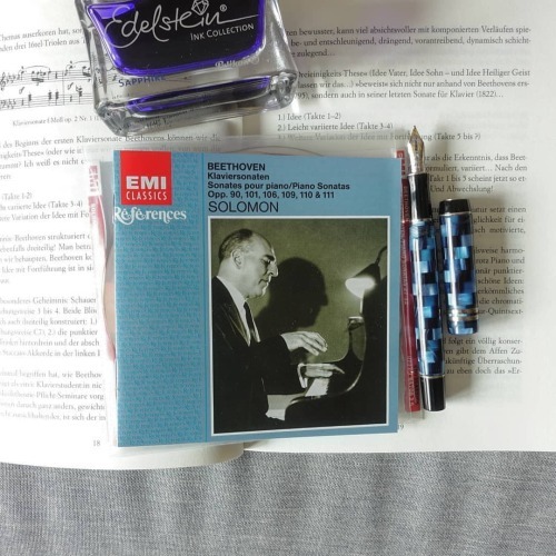 ClassicalCritic's tweet photo. #morninglistening #Op111Project: #Beethoven #pianosonata #opus111 w/#Solomon on @warnerclassics
Amazon: https://t.co/UK8XGl6gAp
Reading @ArnoLuecker’s op.111, trying to listen to 111 versions of #op111.
#classicalmusic #classicalmusiccollection #Solo… https://t.co/e4k5xFiUiv https://t.co/1c59Ij1xYl