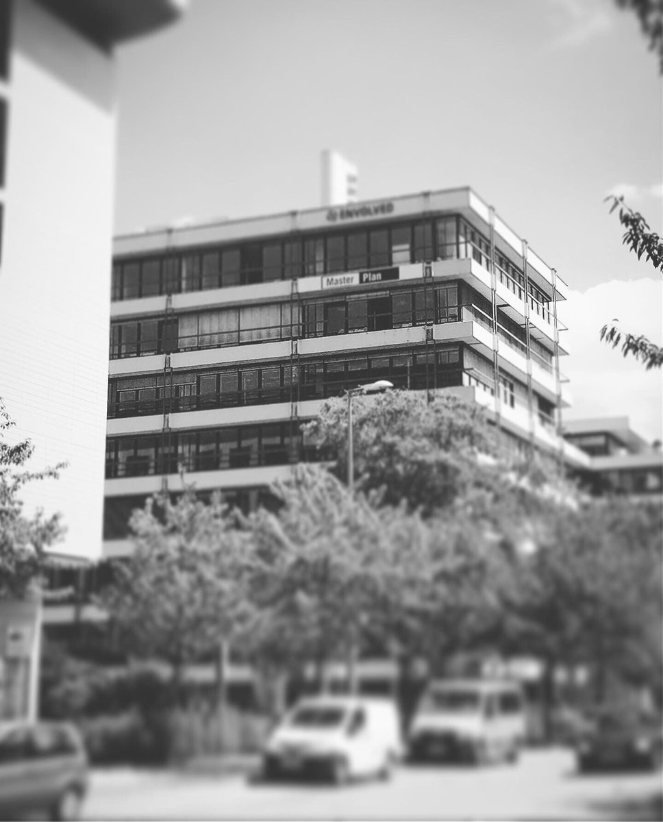 Behind the „Bundesverwaltungsamt Köln“ is a unit for espionage against the Polish People's Republic. The department cooperates with numerous exiled Poles from all over the world. However, one of these people provides valuable information to the KGB for years 4/10