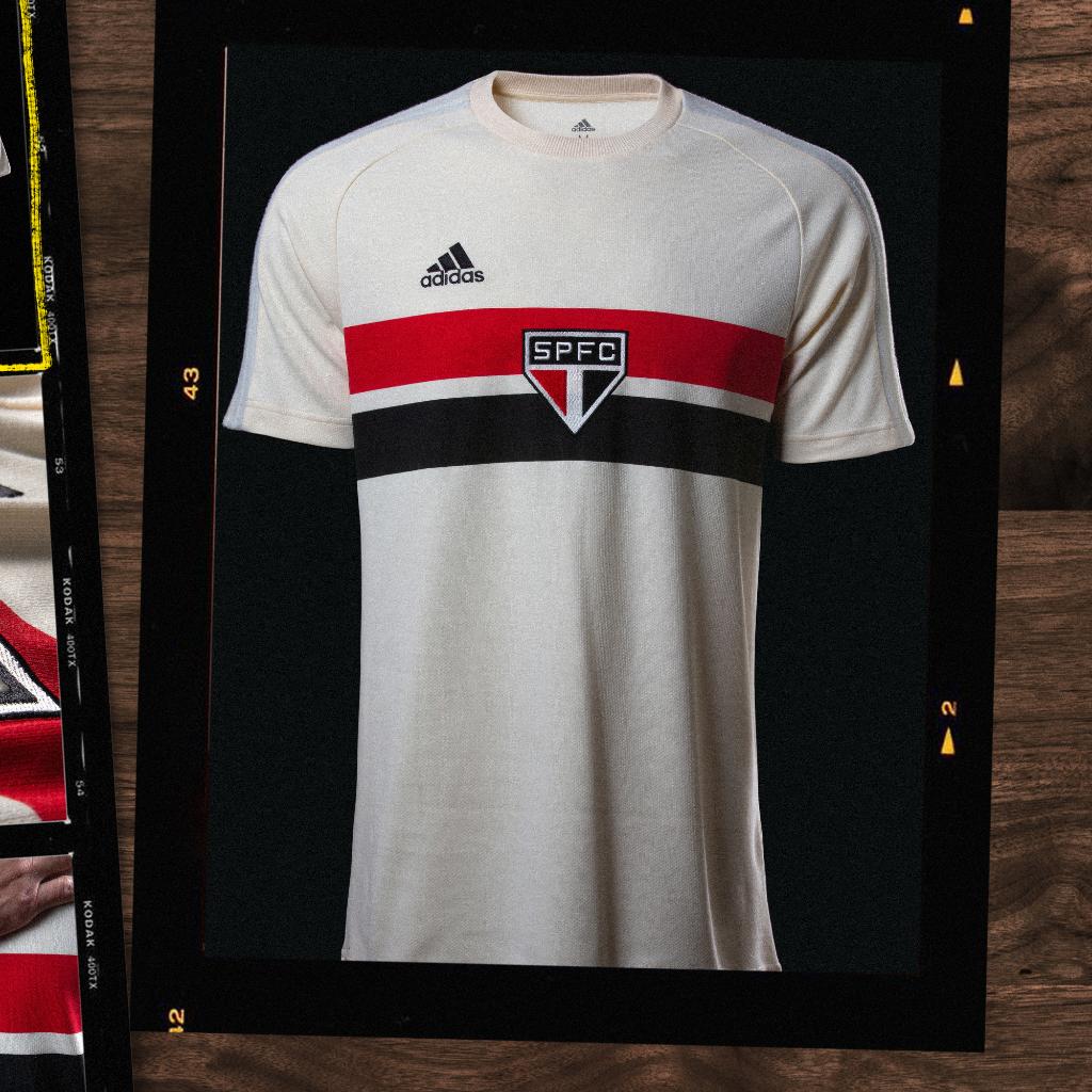 Anos de muita história. 
As faixas que marcaram uma geração. @SaoPauloFC
a.did.as/6012Ggkjm