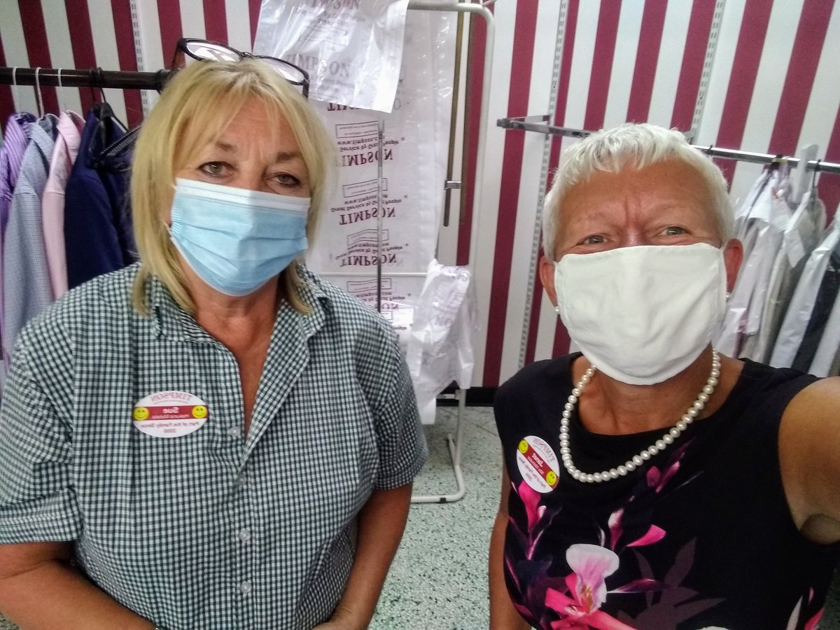 janet_leighton's tweet image. Popped in to see our LOVELY Sue in Fishponds M. Even face coverings won't stop our Selfies! Xxx @JamesTCobbler @TimpsonNews @BatdanMoJo