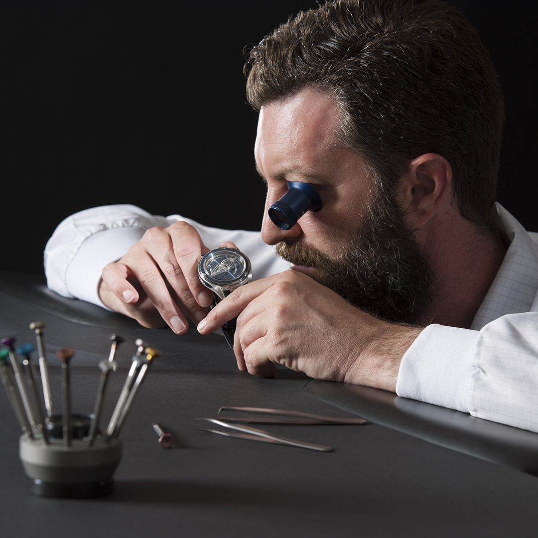 ulysse_nardin's tweet photo. A complete service is recommended around every five years. Ulysse Nardin expert watchmakers carry out various checks to ensure the effective functioning of your timepiece.
👀 See next post for the detailed steps!
-
#FreakVision
Ref. 2505-250 https://t.co/R4ZJUq6HCd