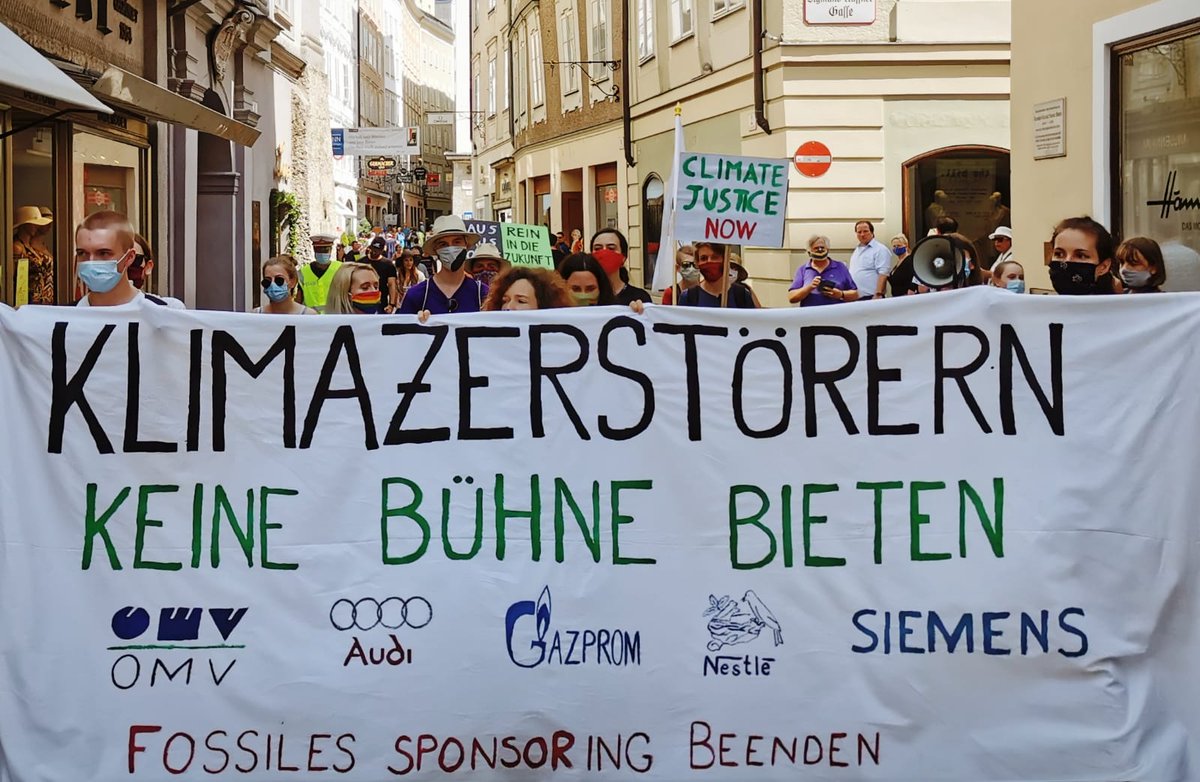 📣What's happening in Austria today📣

Salzburg: A protest against the fossil sponsors of the #Salzburgerfestspiele 🎶

Vienna: A joint protest with @platzfuerwien for a climate-just traffic turn🚗

Check it out! @SbgForFuture @ViennaForFuture

#FridaysForFuture #ClimateStrike