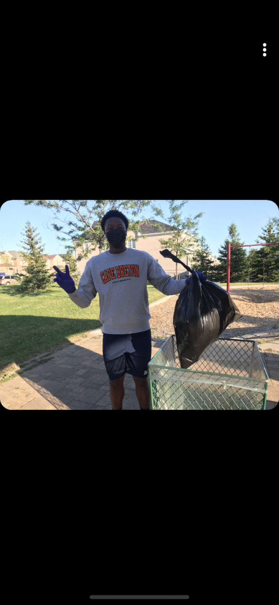 gocapersgo's tweet photo. . @CAPERSMensBB player C.J. Bennett is finding ways to give back to the community with his #MeetUpCleanUp initiative. Go out on your own time the week of August 8-15, capture the moments of your clean up and post to #meetupcleanup @cbuniversity
https://t.co/5c2aJFMU3E https://t.co/IpThFa5AIn