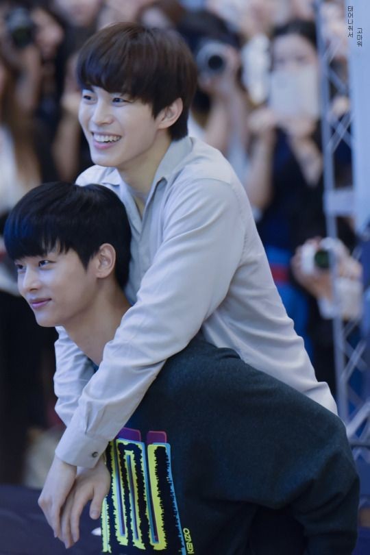 NoodleWaffle_'s tweet photo. Chabin ❤️
#VIXXis6 #VIXX https://t.co/wRPgU9uoUi