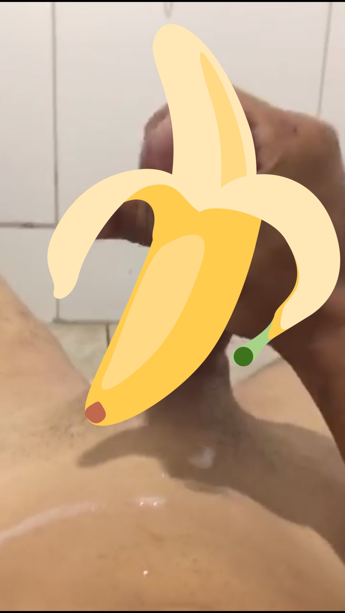 SIGILO TOTAL 🔥 on X: Quem quer ver o novinho jorrando leite ? 🥵  t.coJDeNUqrqHb  X