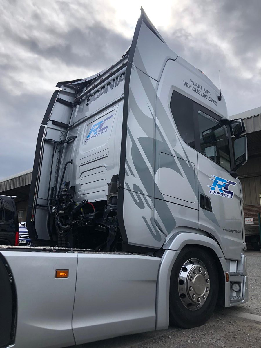 LALightBars's tweet photo. Here we have RC Express's New Scania S500 in for a few bits! 

- LED Perimeter Kit
- Back Bar 
- Top Bar &amp; x6 LA Ultra Beam Spotlights
- Halo-Blitz LED Grill Kit
------
T: 01205 460625
E: sales@lalightbars.co.uk
W: https://t.co/dEmf1OlNG2 https://t.co/qu5fAJopOe