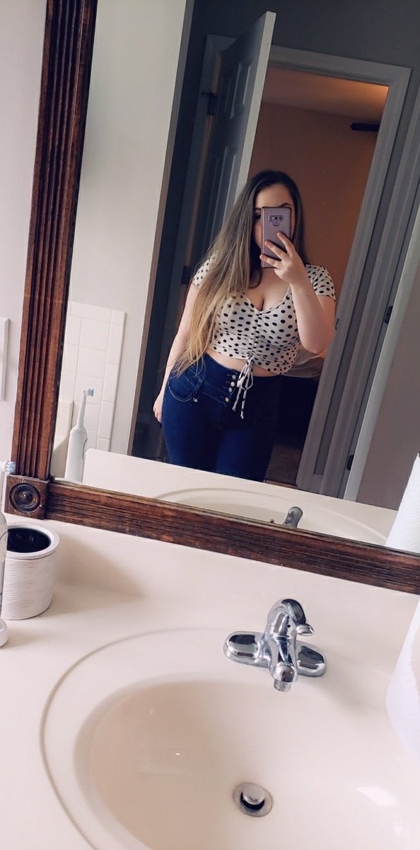 AmiyaRose11's tweet photo. @onlyfans Come join me on only fans ❤ 
New content uploaded daily ✔
1 on 1 messaging and requests encouraged 🤤
Kinks welcome 🥵
Top 35% in 1 day😉
#onlyfans #thiccpetite #onlyfanspromotion https://t.co/X9kfLMtAkg