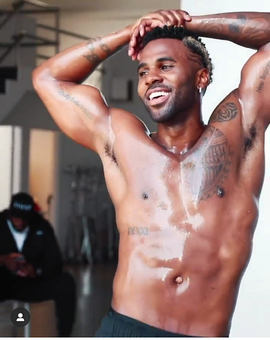 ZaynsBabyBoy's tweet photo. I don't think @jasonderulo can get any sexier #JasonDeRulo #SavageLove #Laxed #SirenBeat #sexy #body #Jason #DeRulo #hot https://t.co/WcCiB37VzN
