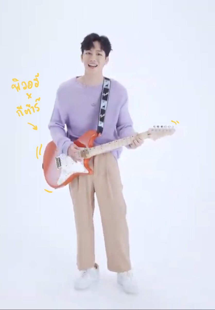 jp13103's tweet photo. เนี่ยยยยยยยย 
อย่างที่เดาเลยยยยยย
คนเดียวววว ทั้���วงงงง
ร้อง กีต้าร์ กลอง คีย์บอร์ด เบส
อหๆๆๆๆๆ เก่งเกินไปร๊าววววววววว

ถ้ามีไลฟ์เพลงนี้ พี่วอร์เล่นแบบคนเดียวทั้งวงเลยนะคะ 
คาดหวังงงงงงงงงง 5555555 

#NeonMusicxวอแว https://t.co/DdBITmhhFO
