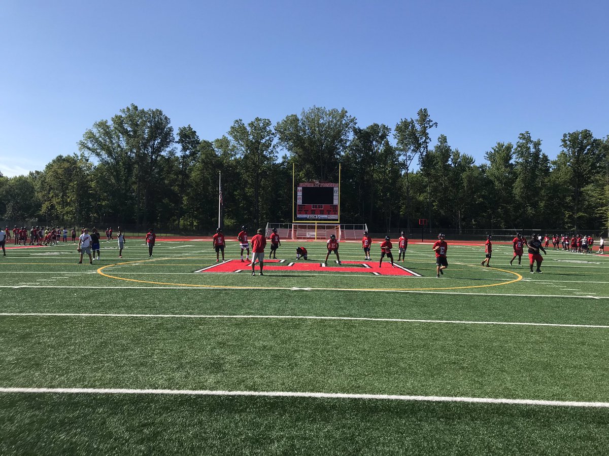 CoachHall_FEED's tweet image. Got better yesterday by attending an Elyria practice and learning how brother Culiver runs a practice. Arcs how did you use your time to get better? See you tomorrow! Do something today to get better! #FEED #webackatitagain