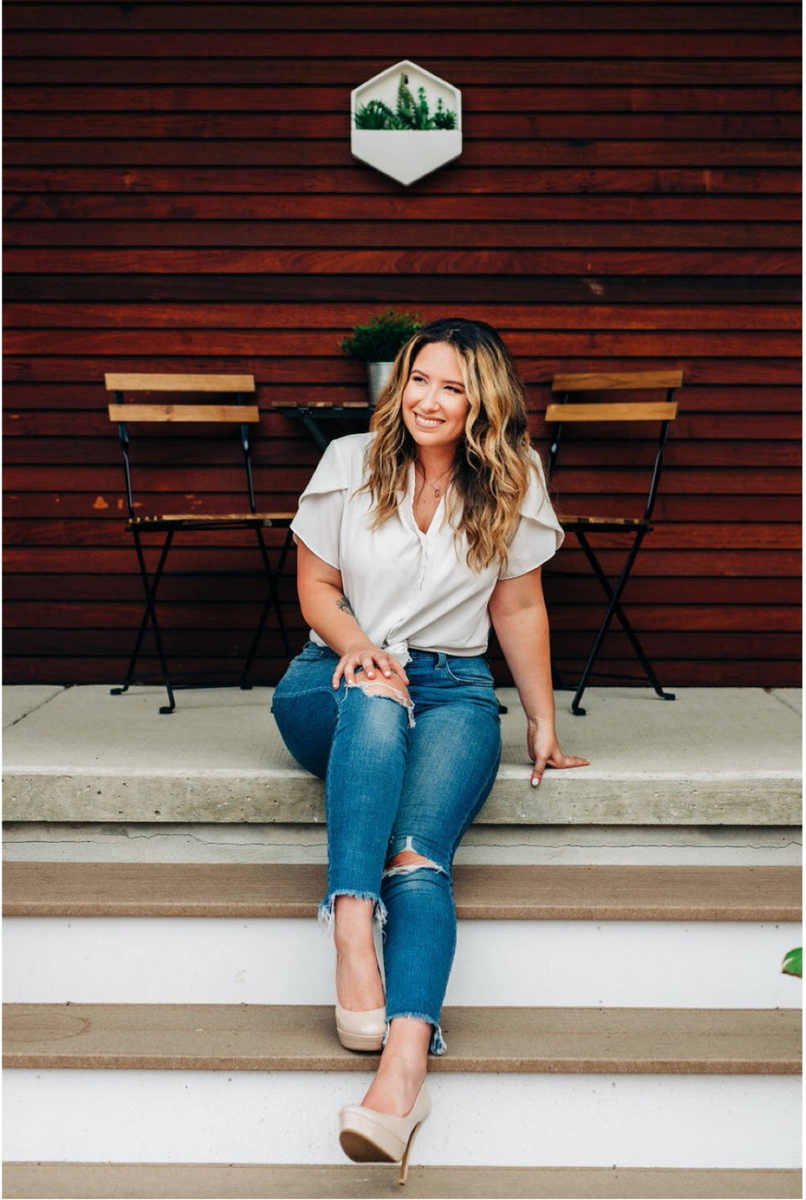 DeFemCreatives's tweet photo. The most creative people are motivated by the grandest of things! With that being said please meet Ashley Lubach owner of @Honeysalonllc
Read the full story on our ig
#DelawareFemaleCreatives #motivation #inspiration #entrepreneur #success #business #learning #mindset https://t.co/62NDfLdrSi
