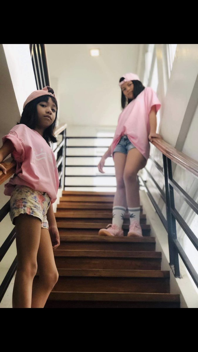 MEDUCATED_'s tweet photo. What's happenin? 

RE-I-NA shirtss AVAILABLE NOWW!
Available in pink and white 🙏🙏❤️ https://t.co/Ynwy2qhoiF