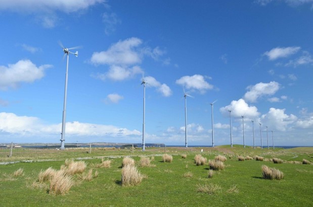 Looks like it's going to be a beautiful weekend! We might normally enjoy a good moan about our wet and windy UK weather, but being the windiest country in Europe does mean we are in an ideal spot to harness all that wind energy, like these feisty R9000s in the Western Isles.