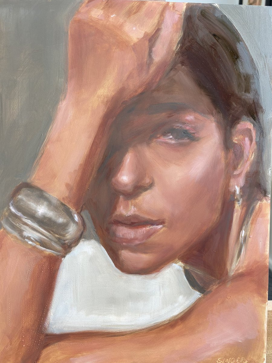 Alternate backgrounds for a moody #portraitpainting #figurativeart #contemporaryfigurativeart