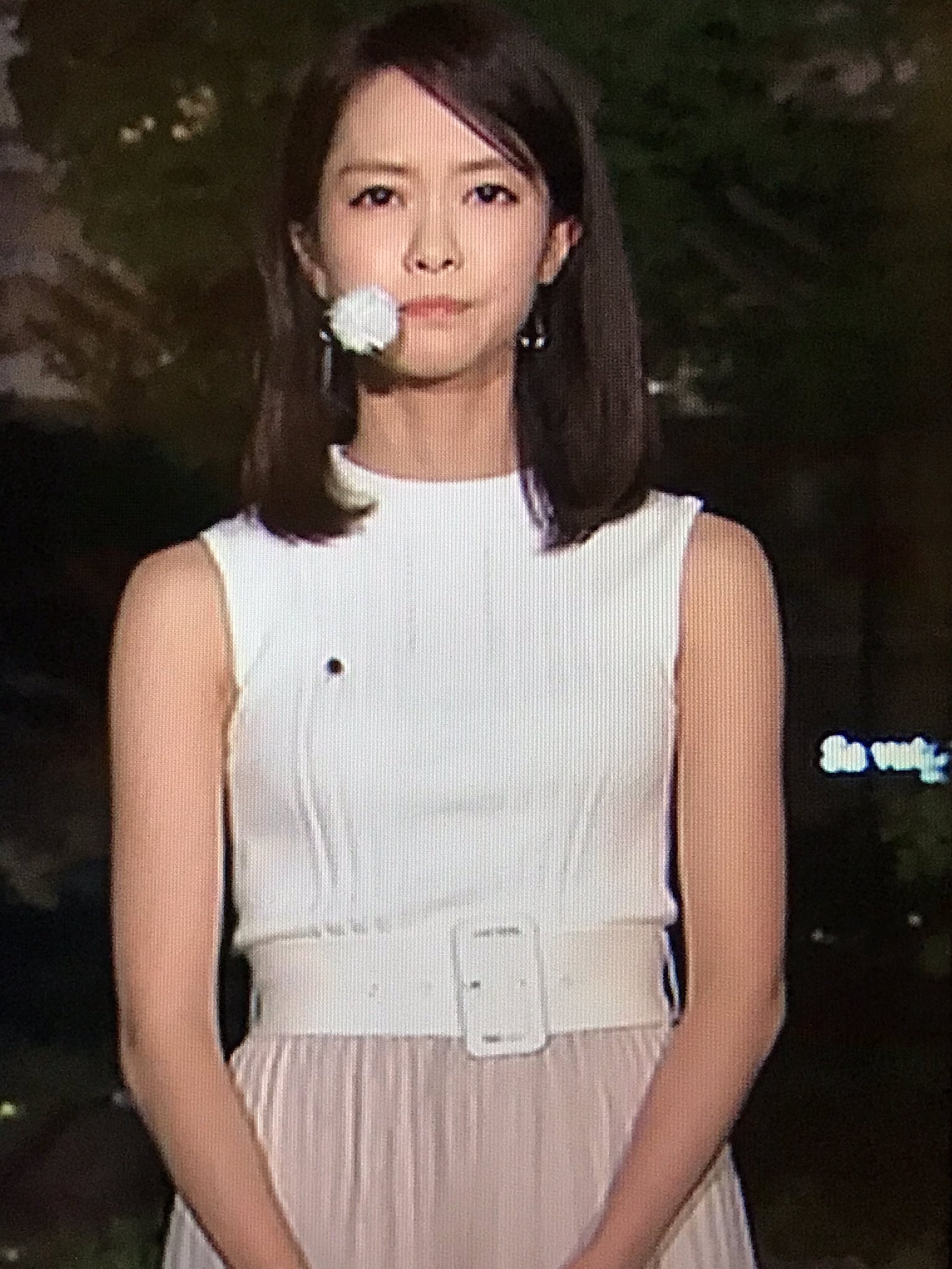 Over170 No Twitter テレ朝長身女子アナの下村彩里アナの右胸に付いた黒い虫が本番中にドンドン登って行き ハラハラして天気予報を見てました 明日の天気はわかりません 下村彩里 報道ステーション T Co Mls2ldqqr8 Twitter