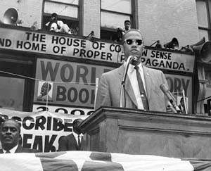 At the corner of 125th and Seventh at midcentury, you would find African Square, aka Harlem Square, a pulpit of Black radical thought. Kwame Nkrumah spoke there. So did Malcolm X, here in 1960. 2/
