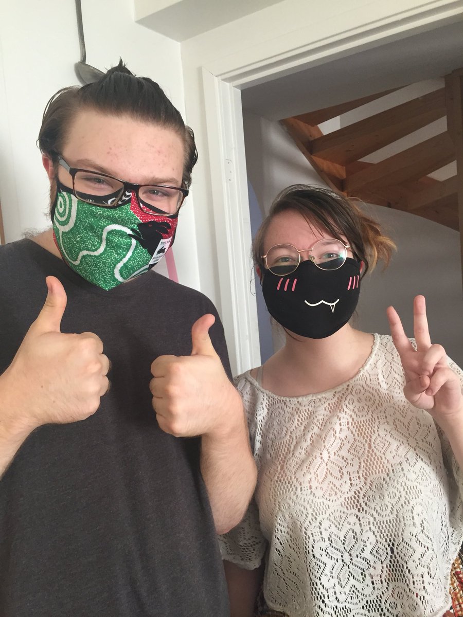 Maggie_Maggan's tweet photo. Masks on, even when not told to by govt. Because it’s the right thing to do. https://t.co/7P2UaRCx1l