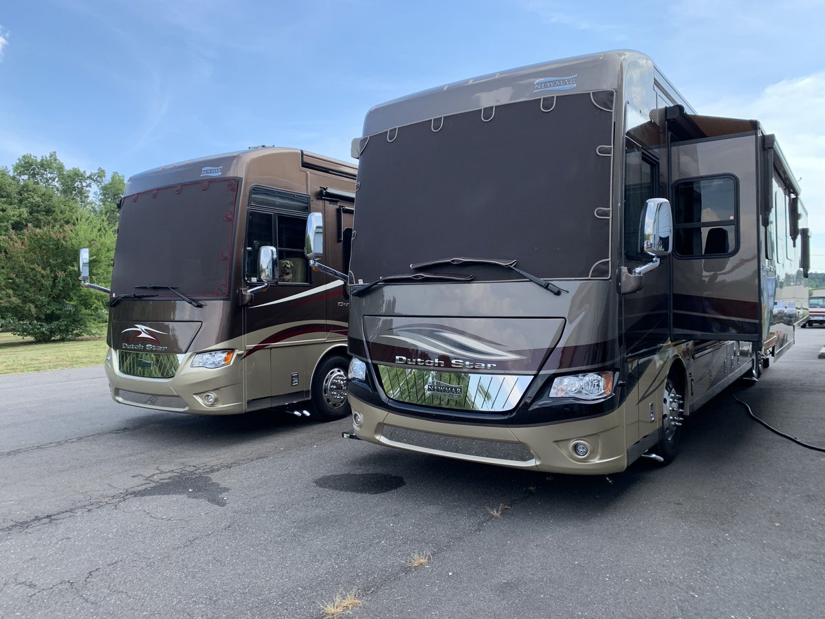 MagneShade's tweet photo. Gotta love a couple of Newmar coaches on the lot!

#magneshade #newmar #rv #rving #rvtravel #travel #camping #glamping #ontheroad #winnebago https://t.co/U4GO0qlv4B