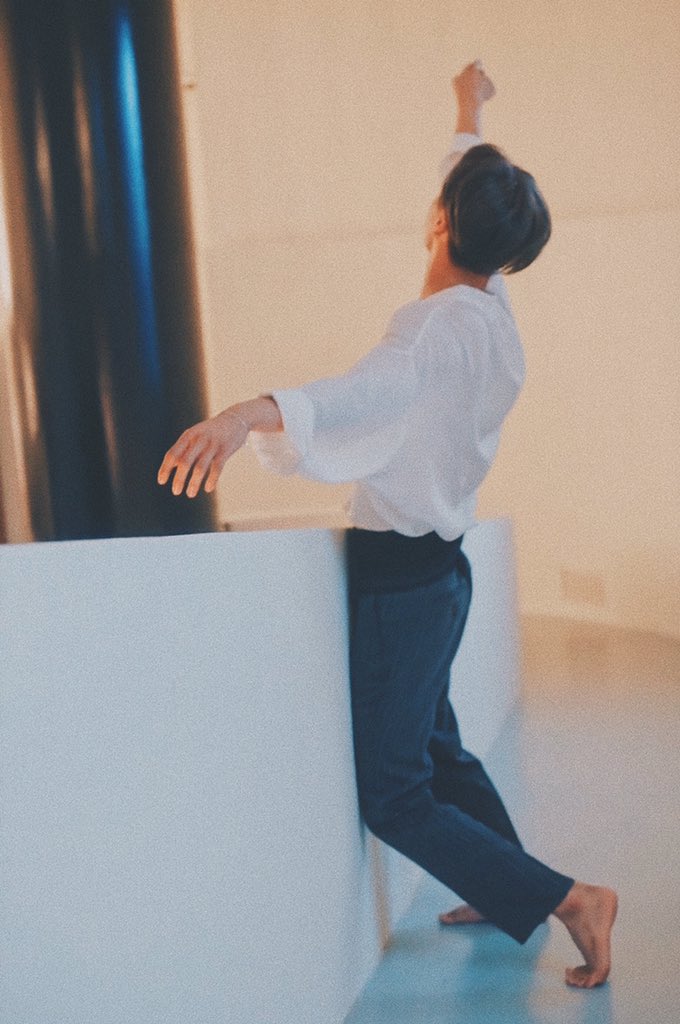 wonuskim's tweet photo. #카이 beautiful butterfly ☁️ https://t.co/RuBbQvLtSR