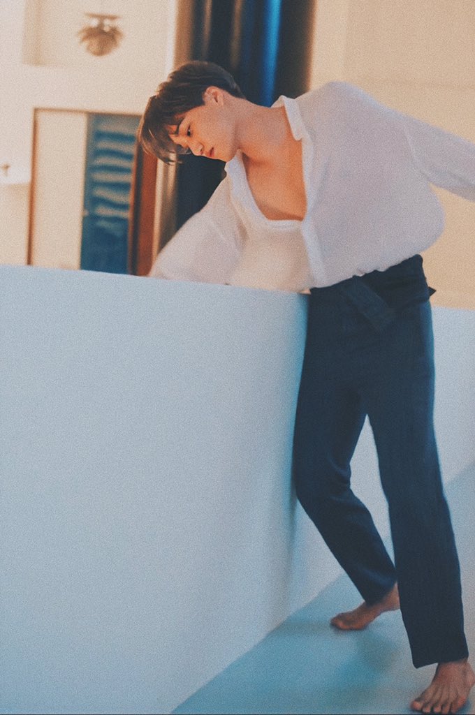 wonuskim's tweet photo. #카이 beautiful butterfly ☁️ https://t.co/RuBbQvLtSR