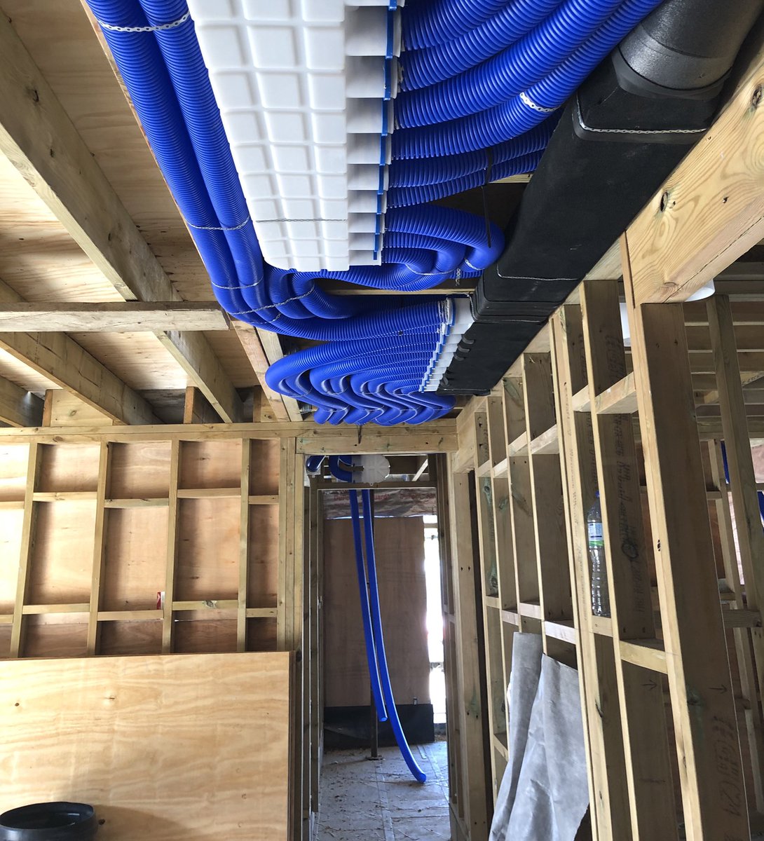nilan_uk's tweet photo. Some more quality stuff from the install boys this week!!! Not sure how they fit this in sometimes!!!! #radial #MVHR #heating #cooling #ecohouse #slservices #outstanding #indoor #climate #IAQ #ventilation https://t.co/X1dZx7XTu2