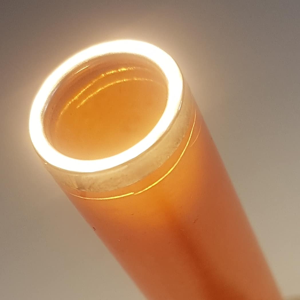 AntokeStore's tweet image. Nice gold halo on this antique amber cheroot / cigarette holder 🔥💚

Probably of German origin, given the case is marked "Echt Bernstein" this is a fine example of an antique holder 👌🇩🇪

DM for price. Or, visit antoke.com 👊

#antoke #cheroot #smoker