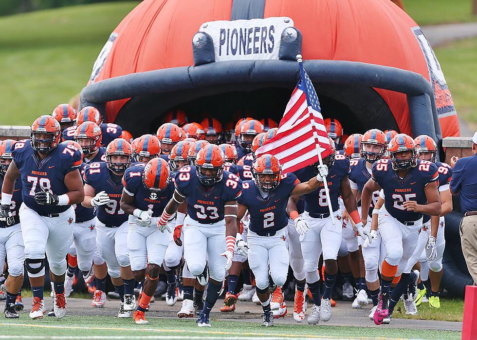 After a great conversation with @CoachPluff I am blessed to announce I have received an offer from @Utica_Football  #FearTheMoose #UticaGuys