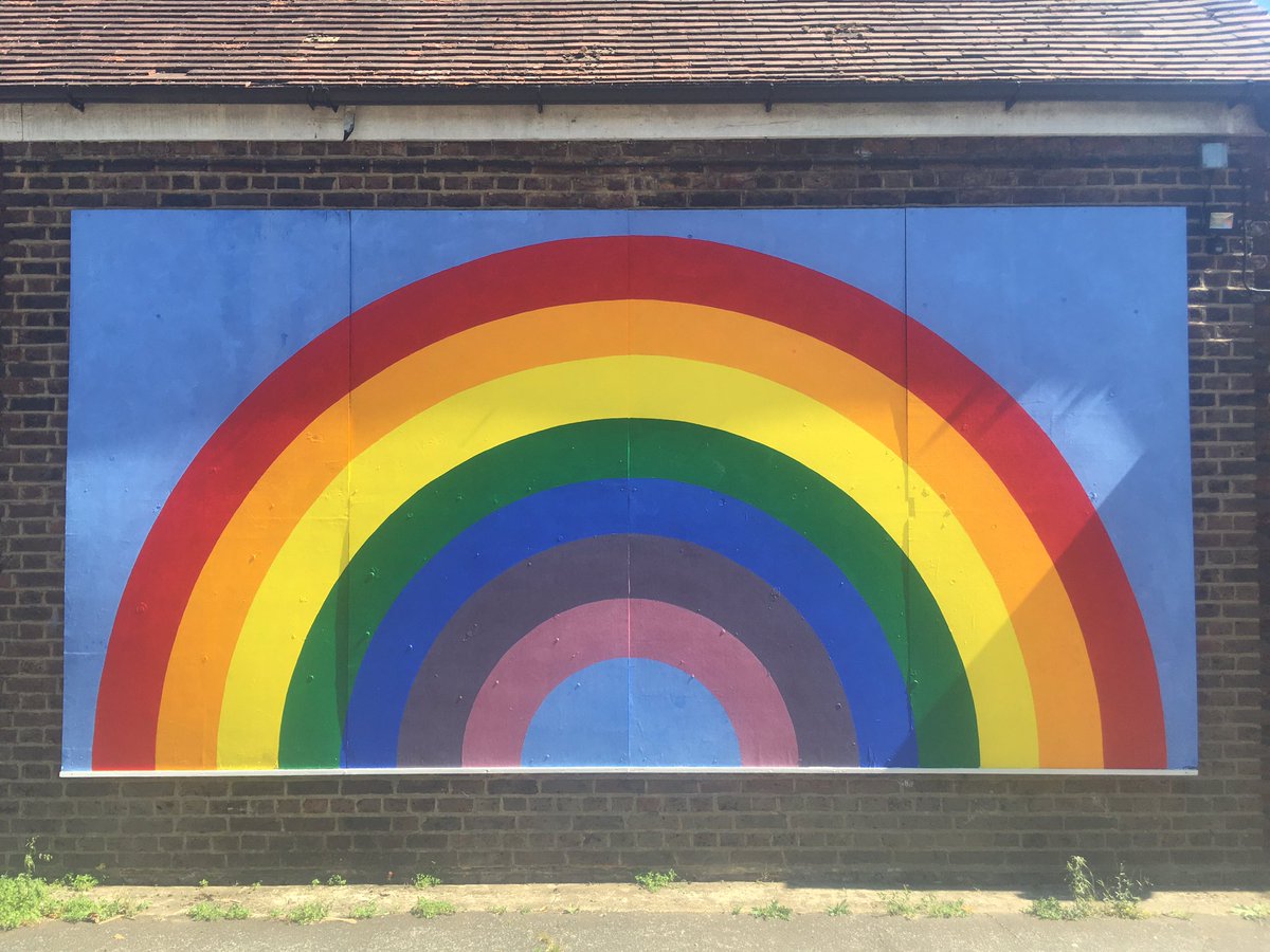 HereToLearnED's tweet photo. Yesterday I found out my father had been diagnosed with dementia, today I stumbled upon this amazing charity in my birth county of Surrey, supporting thousands of people with mental health issues, thanks to Mark  @rfmentalhealth Centre of #wellbeing for showing me around. https://t.co/NrV2K6tjKG