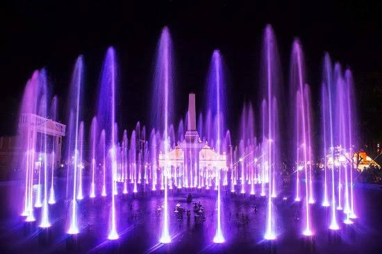 TourPromotionPh's tweet photo. Plaza Salcedo's Dancing Fountain, Vigan, Ilocos Sur.
#PinasMuna #travel #wowph #choosephilippines #VisitPhilippines #itsmorefuninthephilippines https://t.co/lGY6O8Qn60