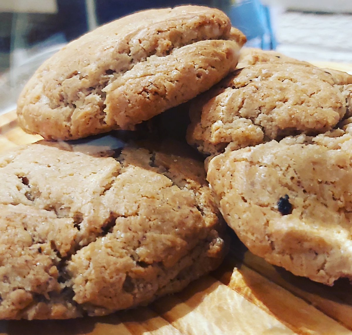 Maple peanut butter and berry granola cookies
#glutenfree #vegan