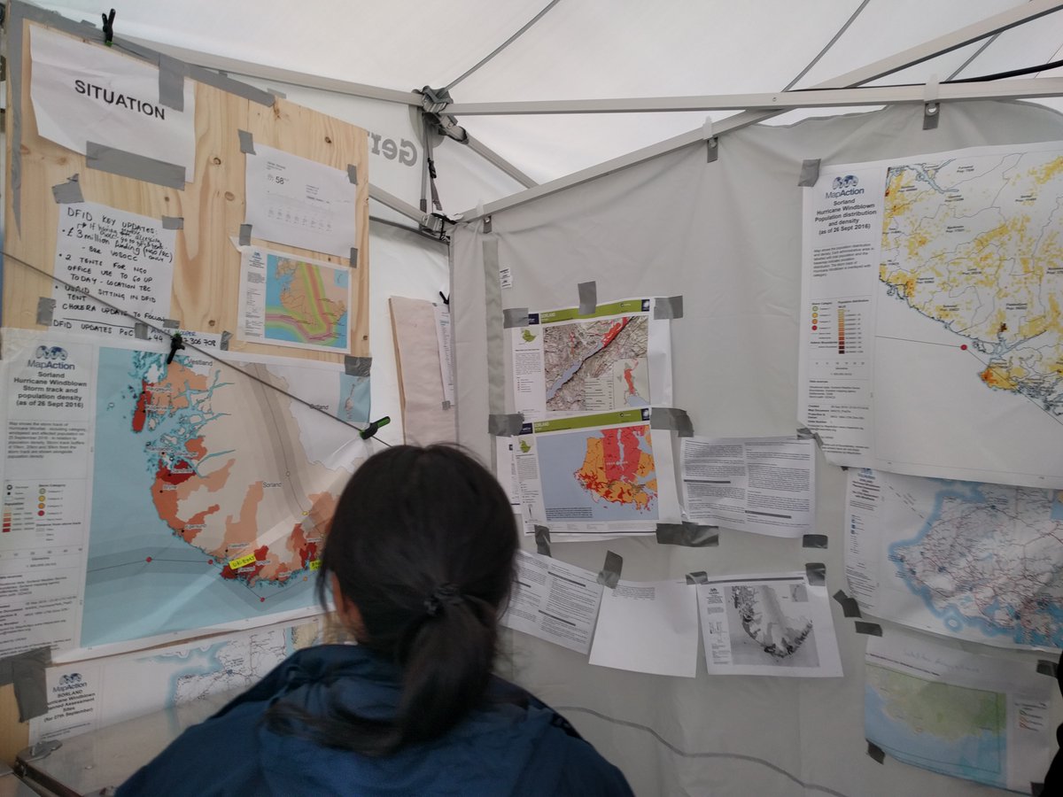 k_meesters's tweet photo. 2) Coordination
On the ground an #OSOCC (On-Site Operations Coordination Centre) is the #information hub for internatinoal teams lead by @UNOCHA #UNDAC (UN Disaster Assessment & Coordination) & @ECHO #EUCPT (European Union Civil Protection Team) and @ifrc FACT
(pic from exercise) https://t.co/sMRKlRyf7g