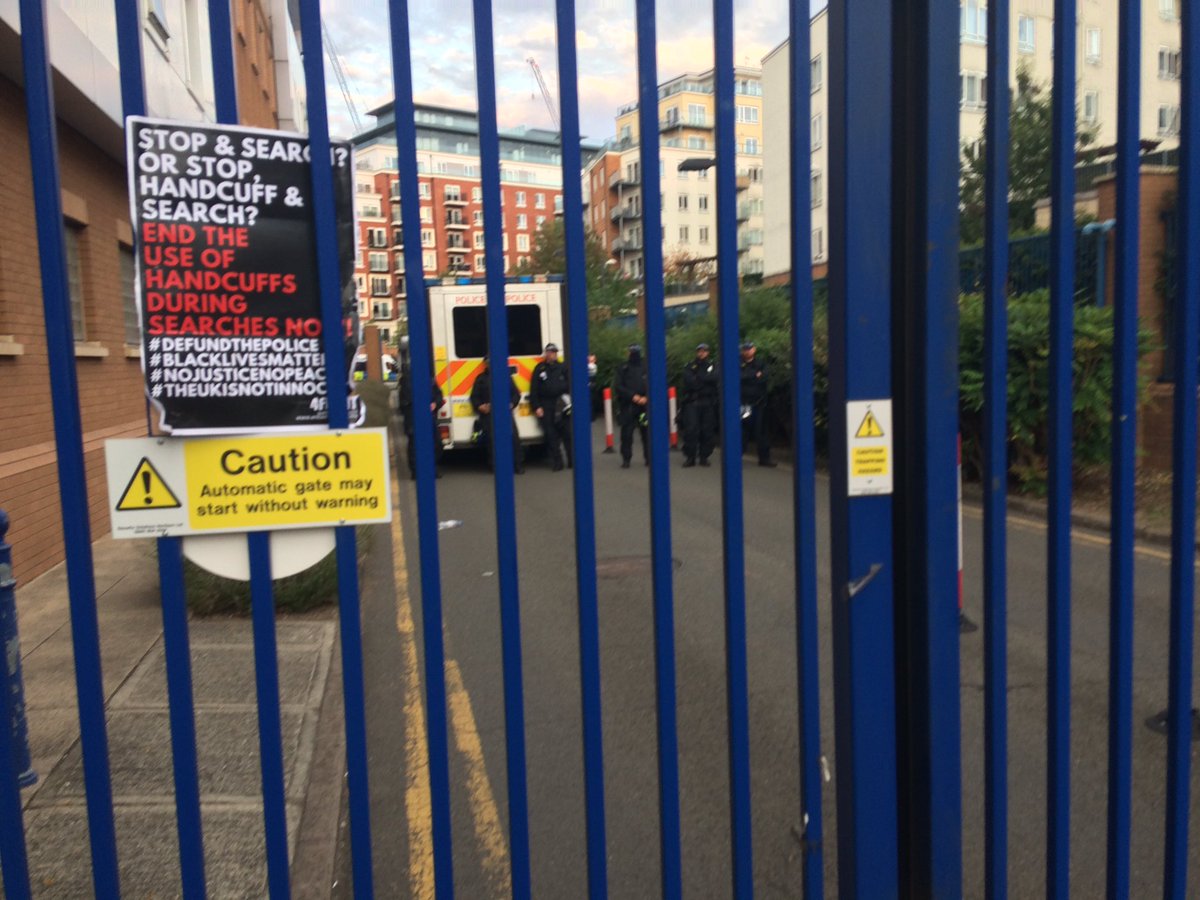 nfa_antifascist's tweet photo. Crowd gathered now outside Colindale cop shop demanding they #FreeThePeople preemptively nabbed b4 2moz Tottenham demo, head here now #BLMUK #LDNBLM #BlackLivesMatter #FTP @ForeverFamilyUK @ukblm @blkprotestlegal @London_AFA https://t.co/yig16z8scJ