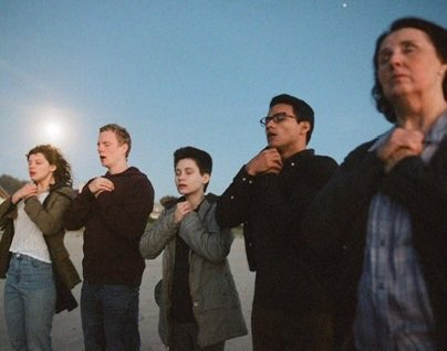 RENEWTHEOA2's tweet photo. missing them so much https://t.co/4NBE3IYtW1