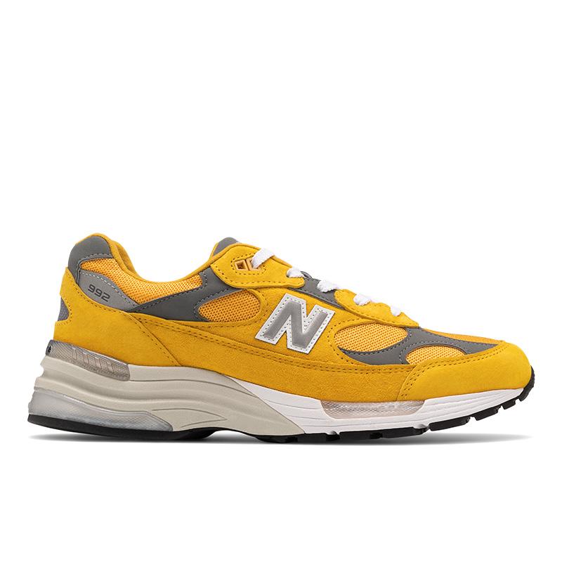 SOLELINKS's tweet image. Ad: New Balance 992 coming soon via SUNIKA

Blue/Pink =&amp;gt; bit.ly/2XE1YKZ

Yellow =&amp;gt; bit.ly/3gDdeid