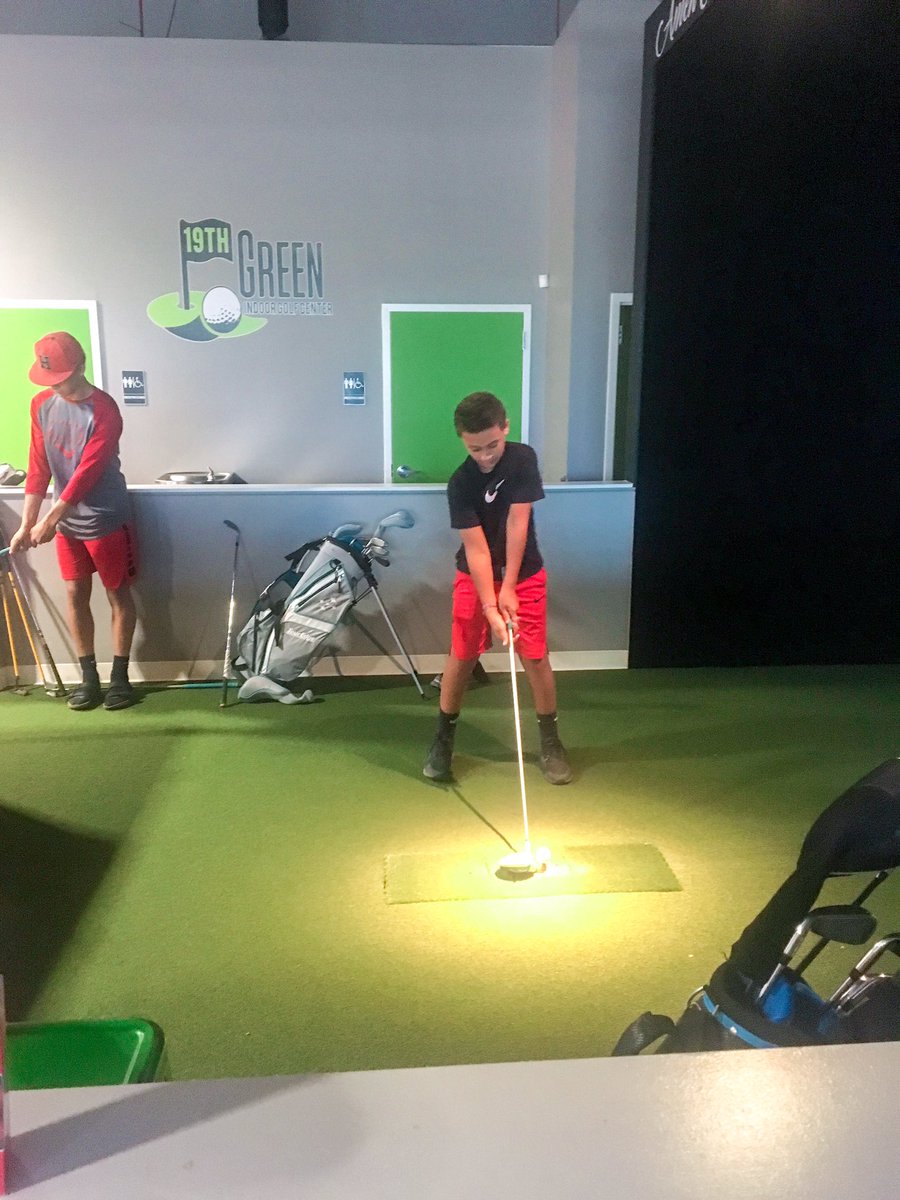 Braxton (@braxc4) perfecting his swing at the #19thgreen! #19thgreengolf #perfectyourswing #golf #golfing #indoorgolf #indoorgolfcenter #flosc #19thgreengolfexperience