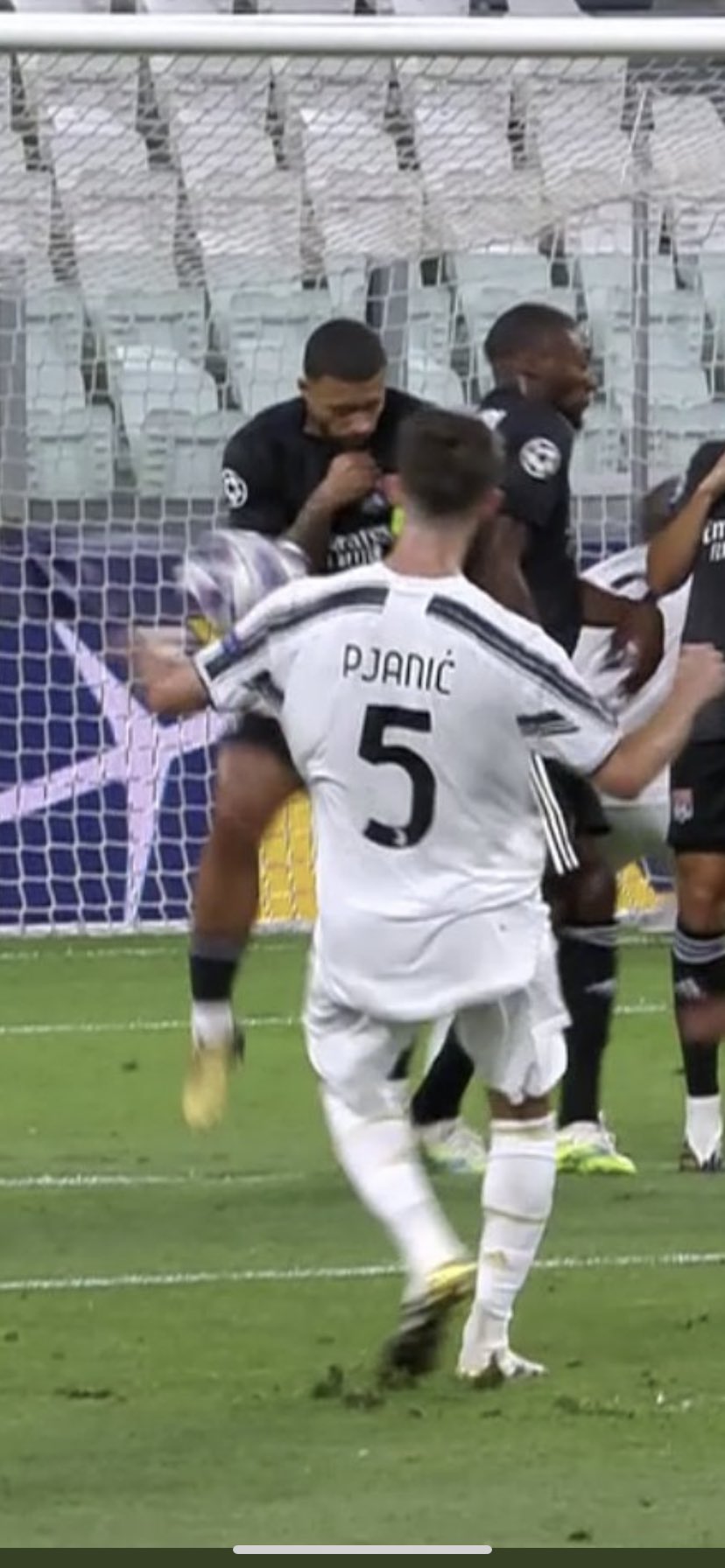 Ee16DDPWoAc2ZEb?format=jpg&name=large