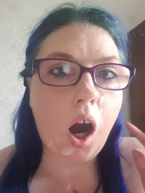 Feeling very naughty 😈 Come say hi 👋   Live on cam now here 👇  https://t.co/8pEWK4YmkU  @Daisyadultpromo<a href="/tag/adultwork"class="tags"><span>#adultwork</span></a>