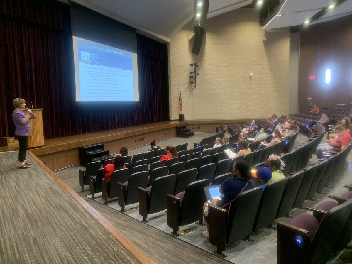 BroncoTech's tweet photo. We’ve trained all of our teachers this week, and we are finishing up the week training our parents on the technology they will need for Remote Learning! There are more sessions available. Please go to https://t.co/UI9KbETEIT for that information! https://t.co/pDO7epnIYm